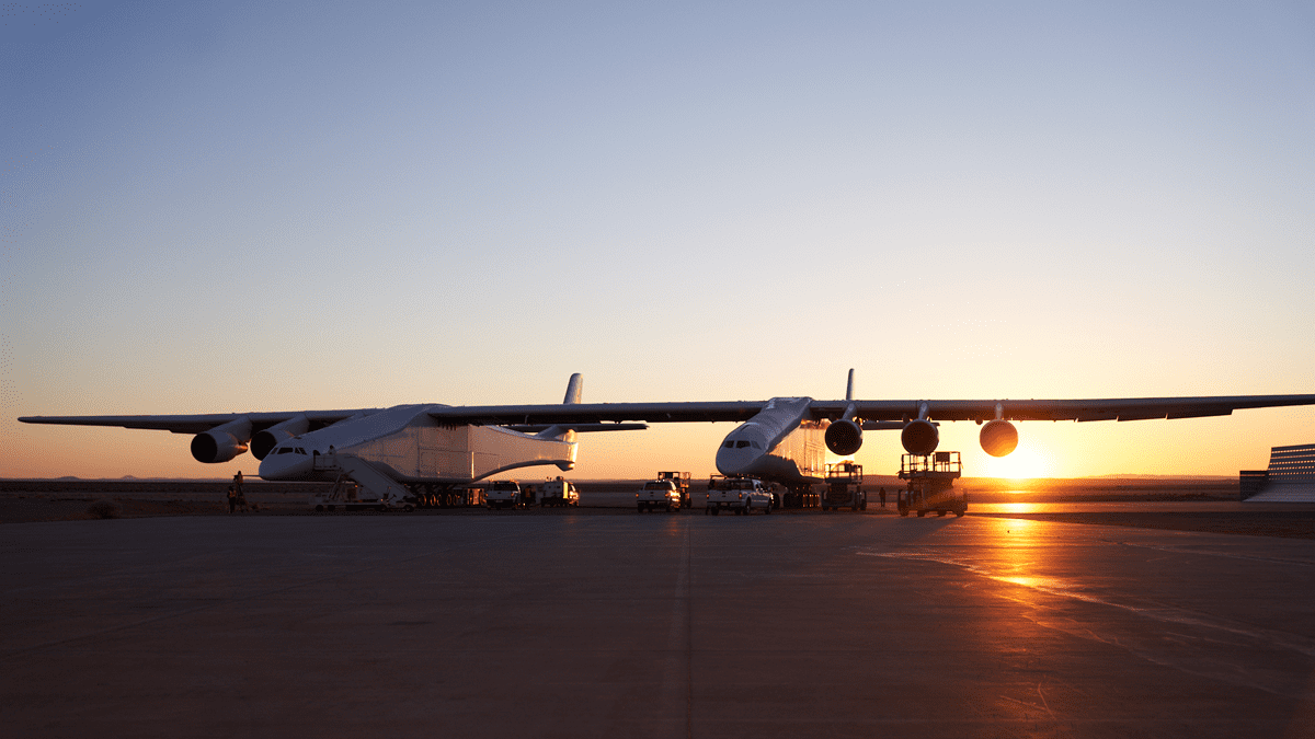 Платформа для воздушного старта Stratolaunch прошла предполетные испытания