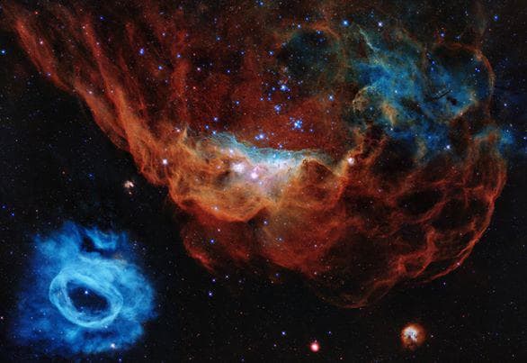 ​​Hubble сфотографував “Космічний риф”