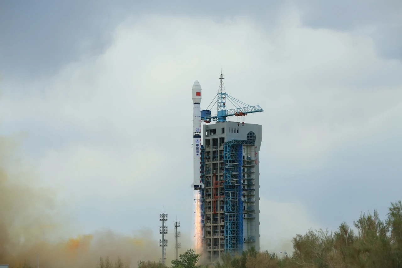Китайська ракета «Чанчжен 4B» доставила на орбіту нову групу супутників