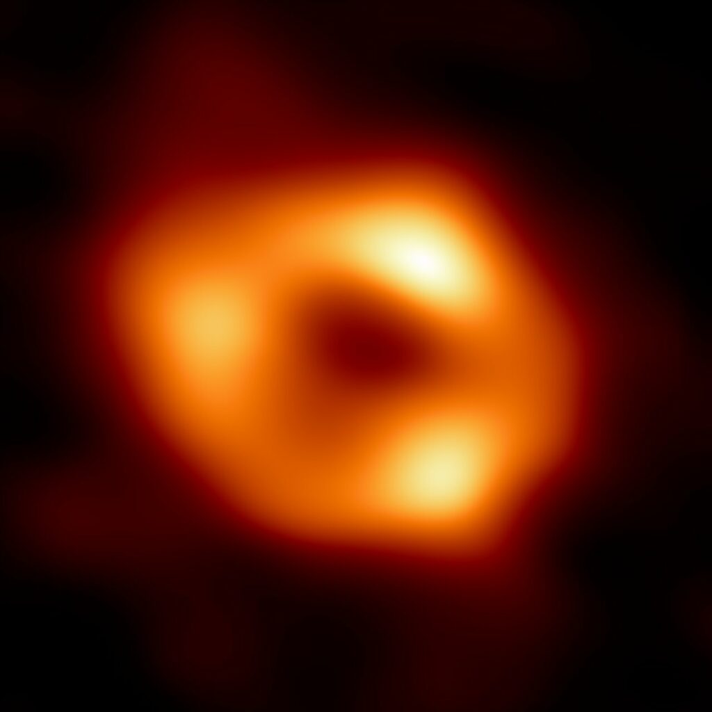 Изображение черной дыры в центре нашей Галактики – одно из самых свежих достижений, которым гордится современная астрономия