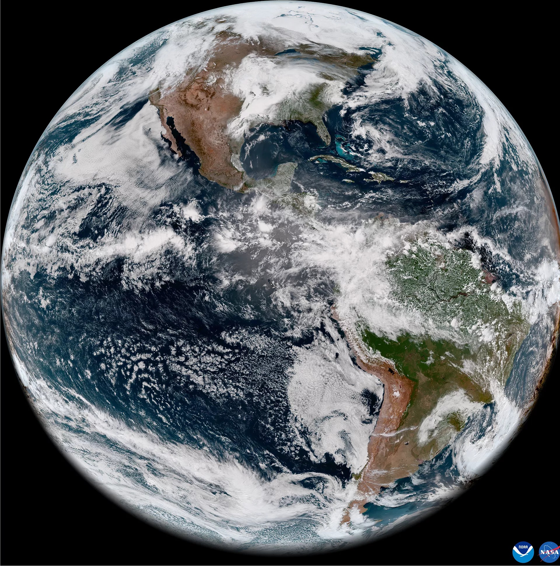 Повнодискове зображення GeoColor GOES-18
