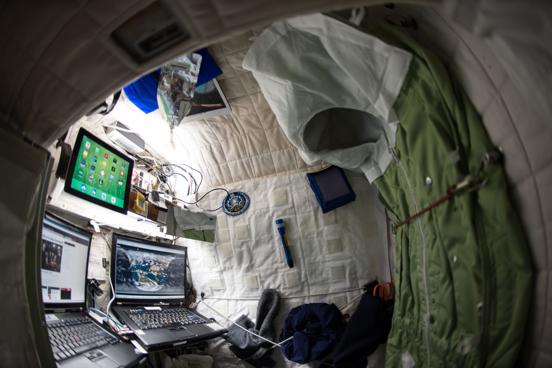 Место для сна астронавта Скотт Келли