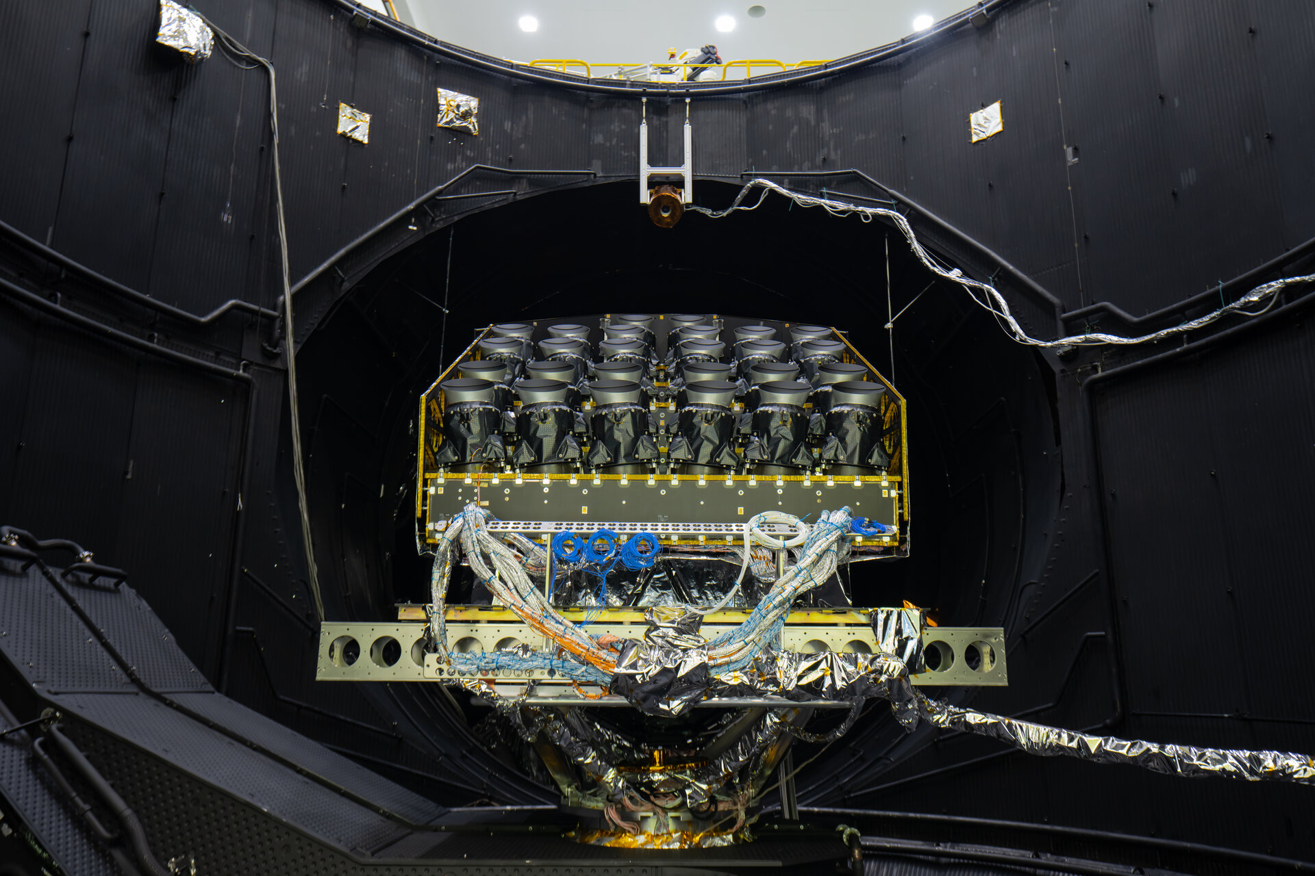 ESA tests prototype of the optical system of the PLATO telescope