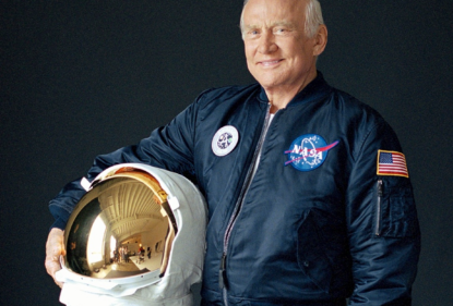 92-летний бывший астронавт Базз Олдрин