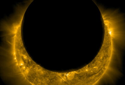 NASA увидела солнечное затмение с уникальной точки зрения