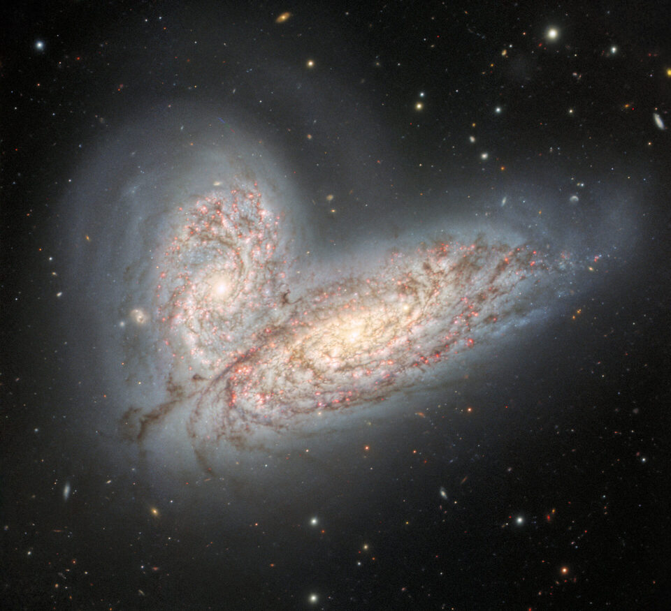 Gemini North photographed an epic collision of galaxies