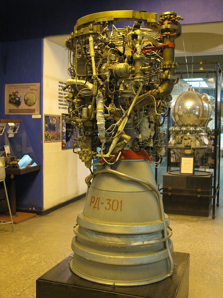 Фтор-аміачний двигун РД-301