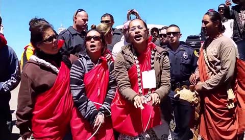 Активісти, що протистують проти забудови Мауна-Кеа