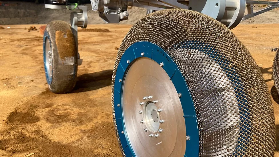 Шины из проволочной сетки по технологии колес Apollo 1970-х годов