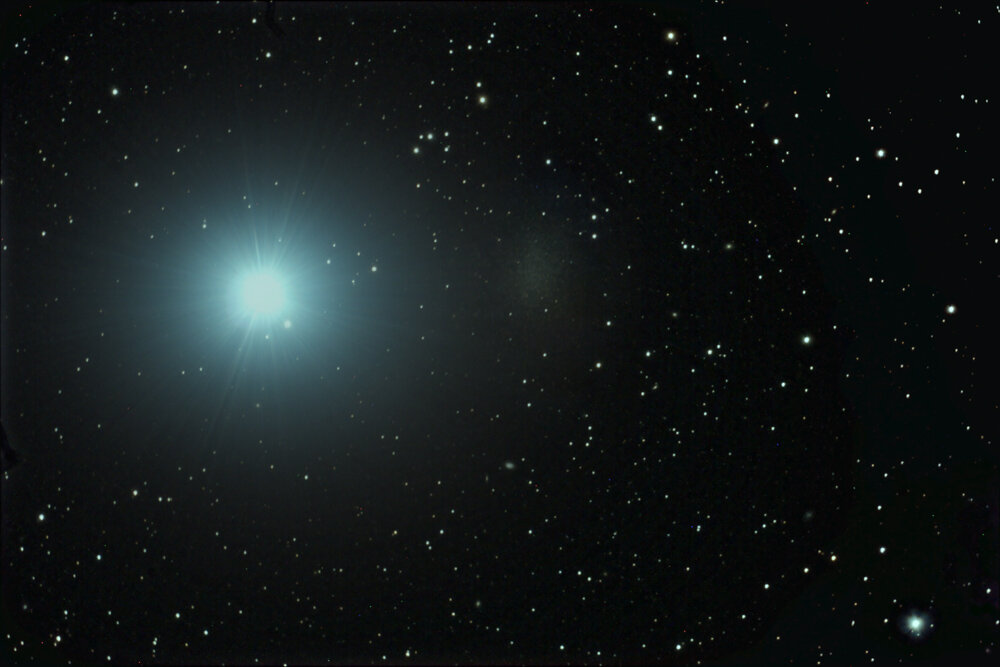 Карликова галактика Лев I біля зорі Регул