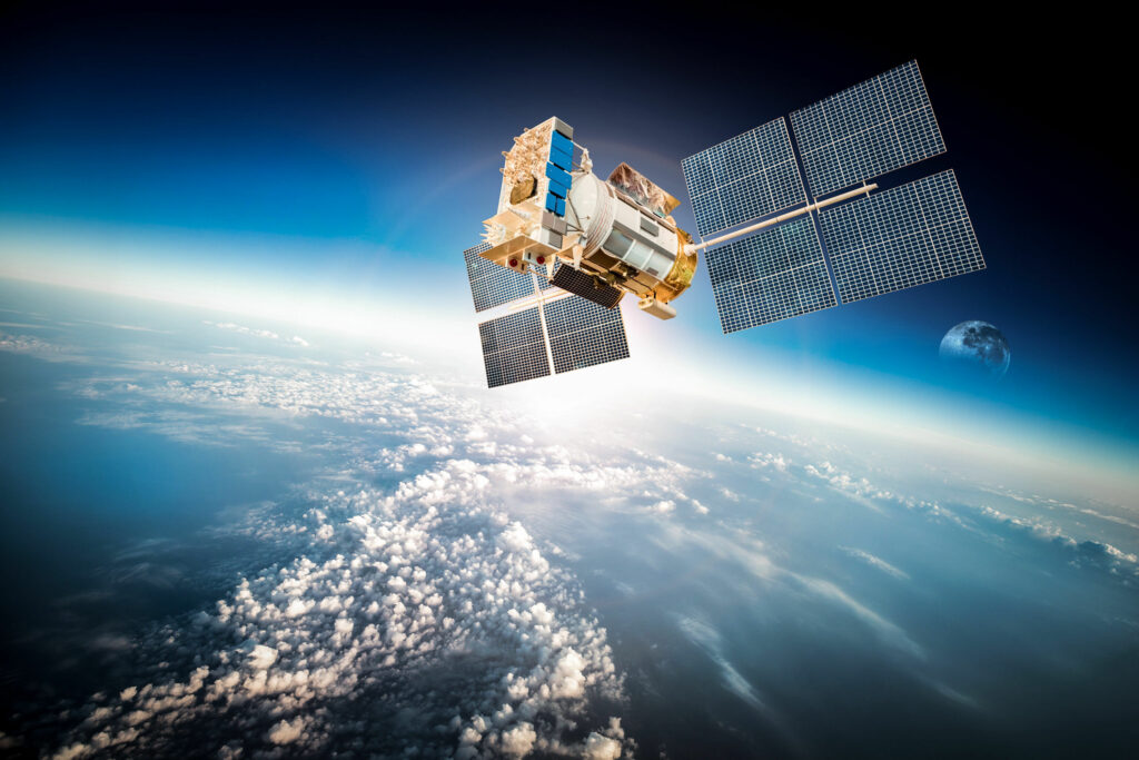 Приблизительно 95% заказов Terran Orbital связано с Министерством обороны и NASA