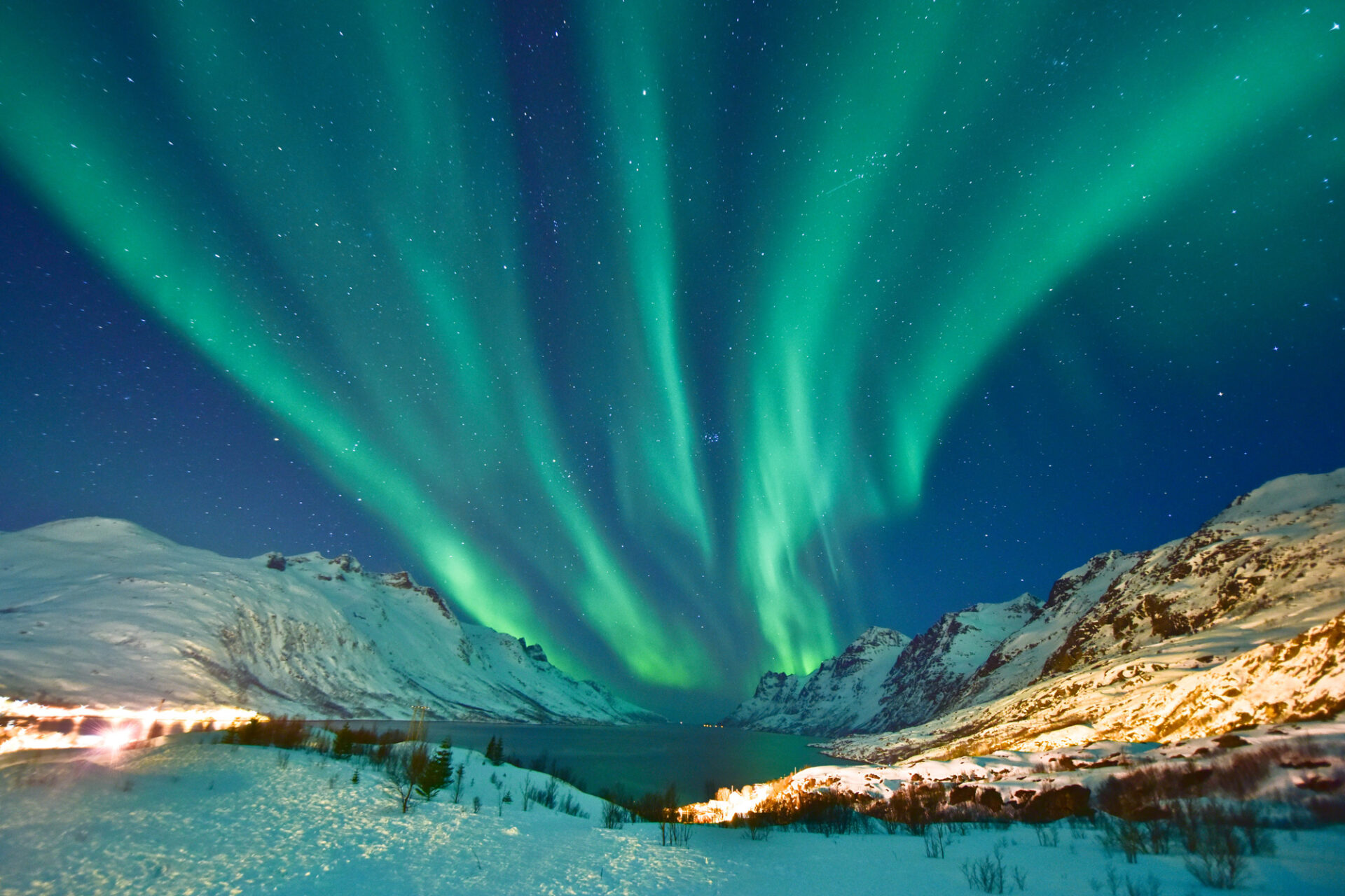 Scientists to investigate the flow of electrons forming the Northern Lights