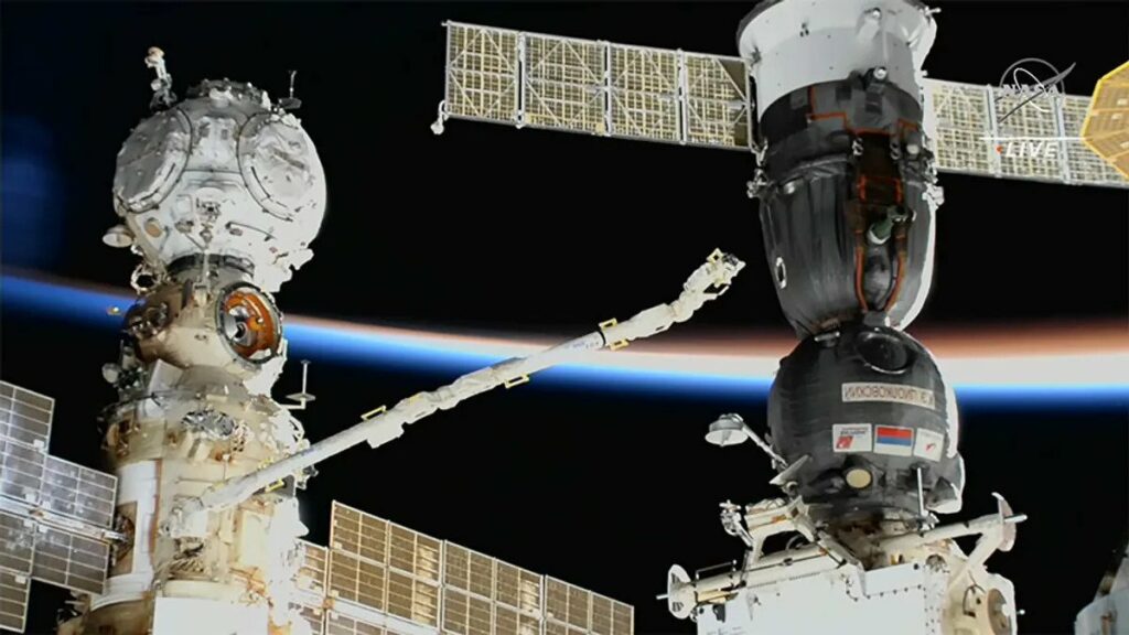 Вихід астронавтів в космос мав супроводжуватися застосуванням маніпулятора Canadarm2