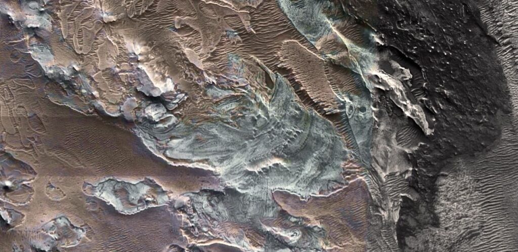 Реликтовый ледник на Марсе.