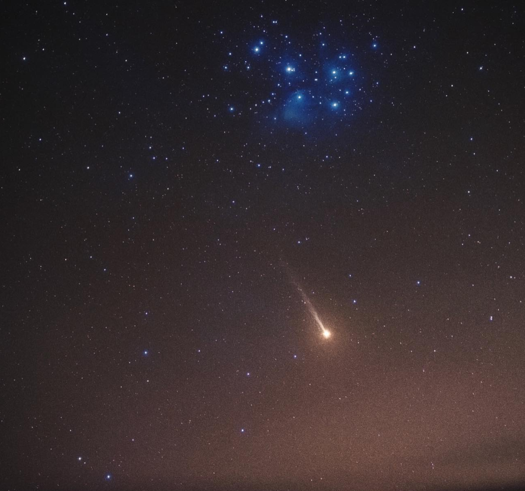 заметен кометный хвост Меркурия