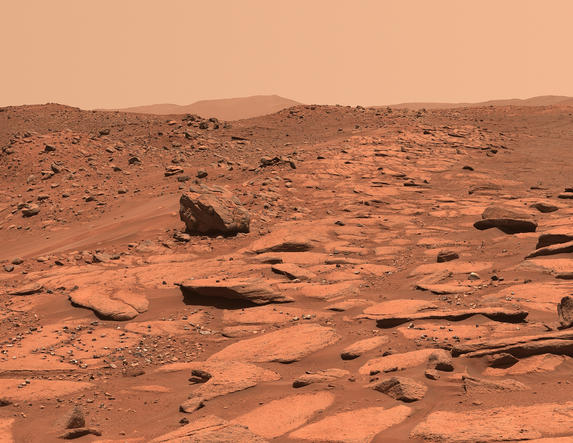 Поверхня Марсу в районі кратера Єзеро