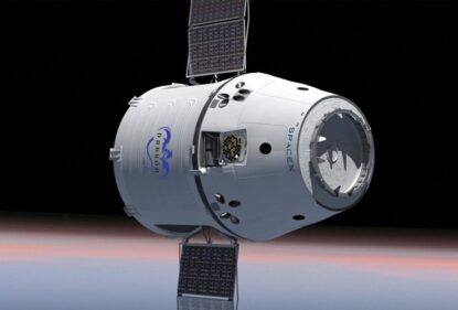 Грузовой корабль SpaceX Dragon