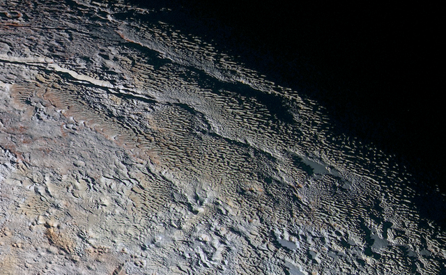 Гряда Тартар на Плутоні
