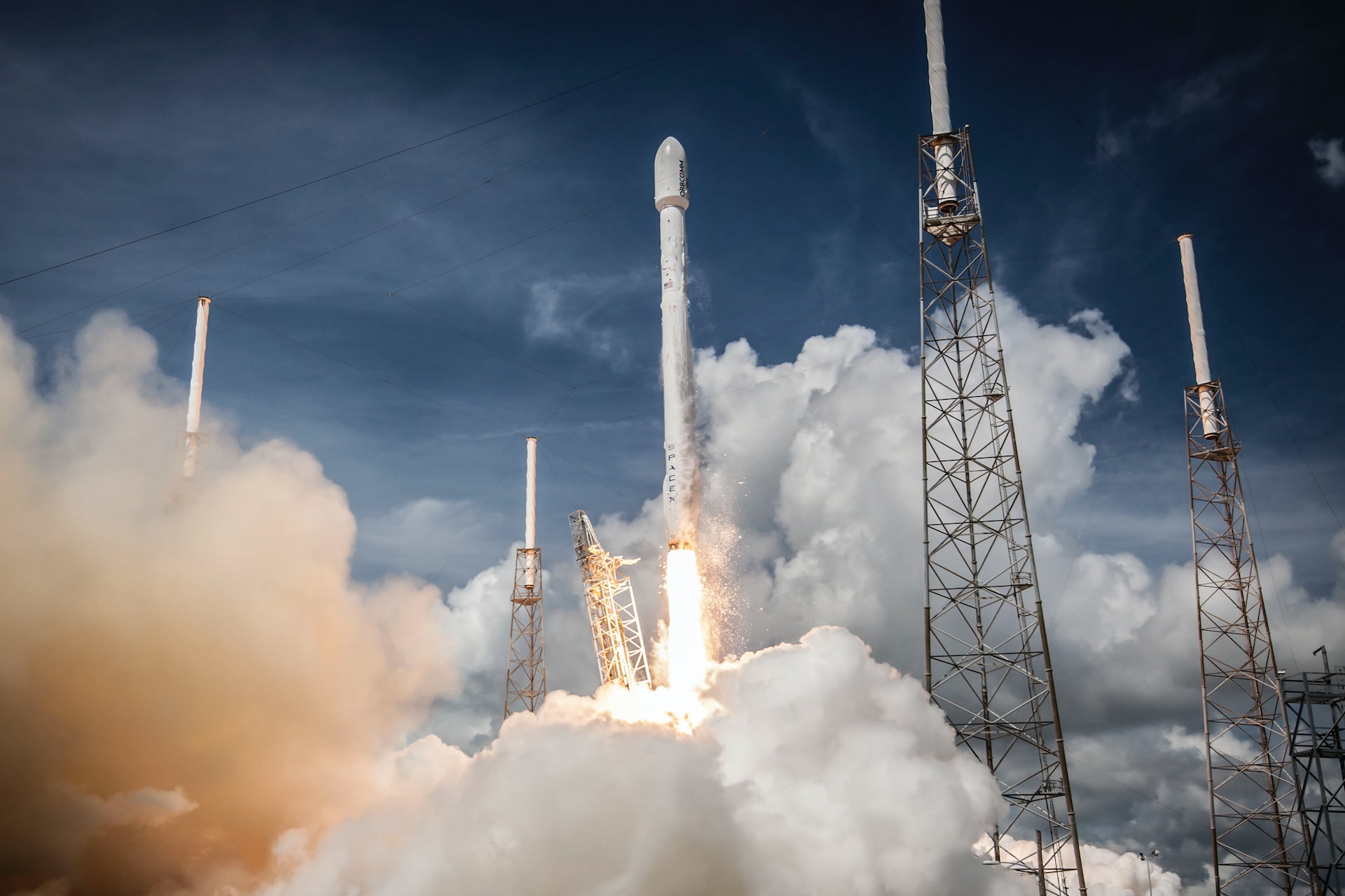 Расследование завершено: SpaceX получила разрешение возобновить полеты Falcon 9