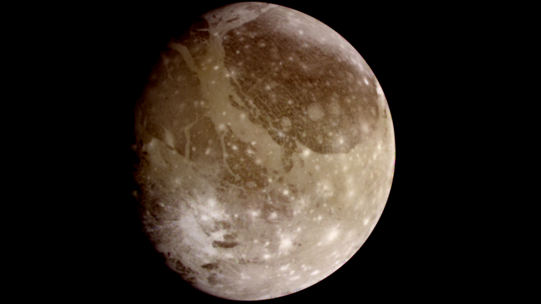 Ganymede turns out to be different from Europa