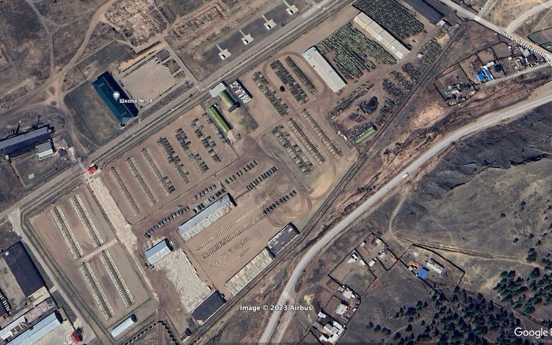 Satellite images: Russia lacks tanks