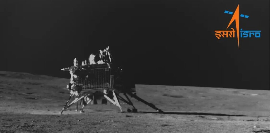«Чандраян-3» показав, що на Місяці є сірка