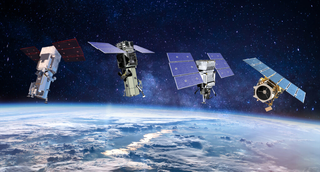 Супутники Maxar Technologies, що спостерігають за Землею
