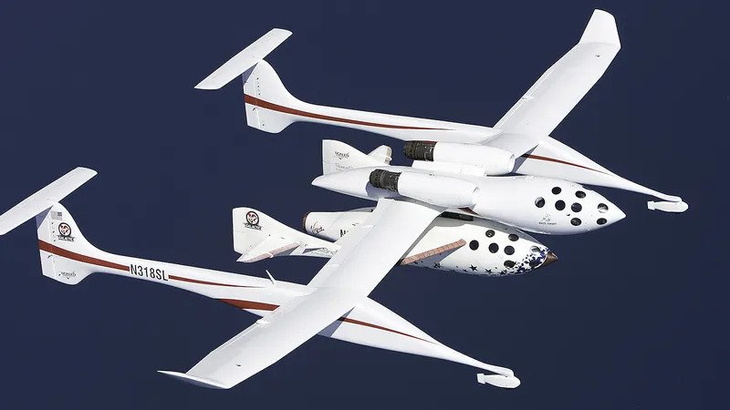 SpaceShipOne — перший приватний апарат, що дістався межі космосу