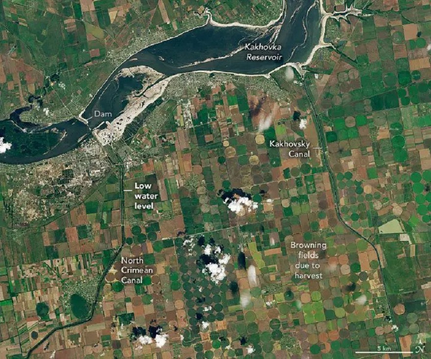 Супутниковий знімок українських полів після руйнування Каховської греблі