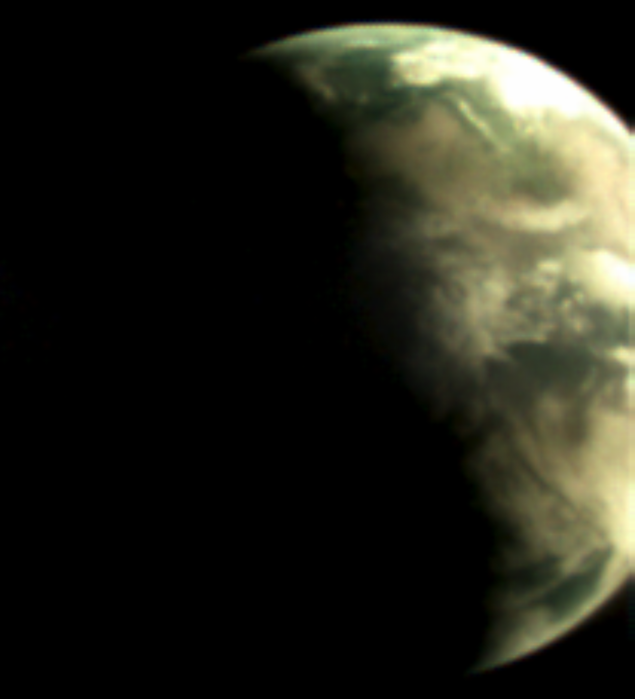 Погляд на Землю через 2 мм об'єктив