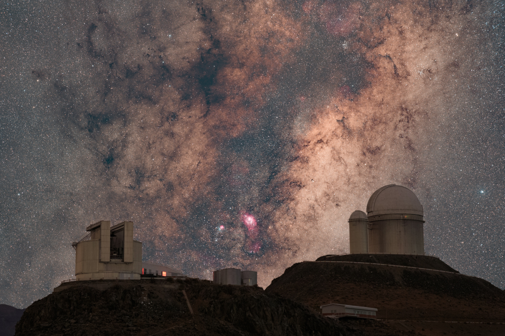 Чумацький шлях над обсерваторією Ла-Сілья