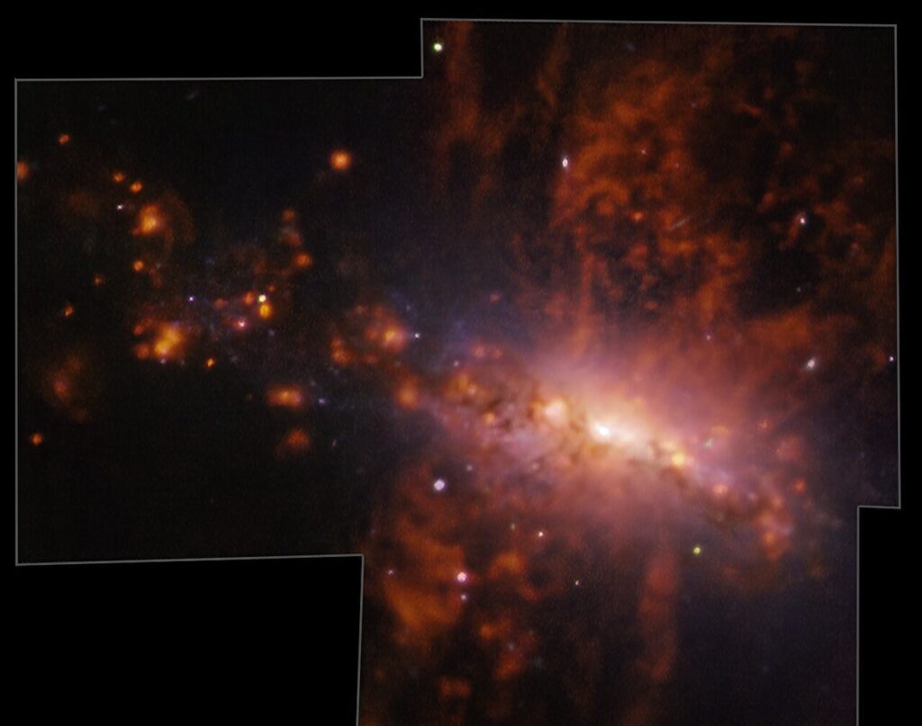 Галактика NGC 4383, в якій відбуваються гігантські вибухи