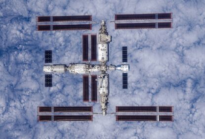 Китайська орбітальна станція «Тяньгун» зіткнулась із космічним уламком