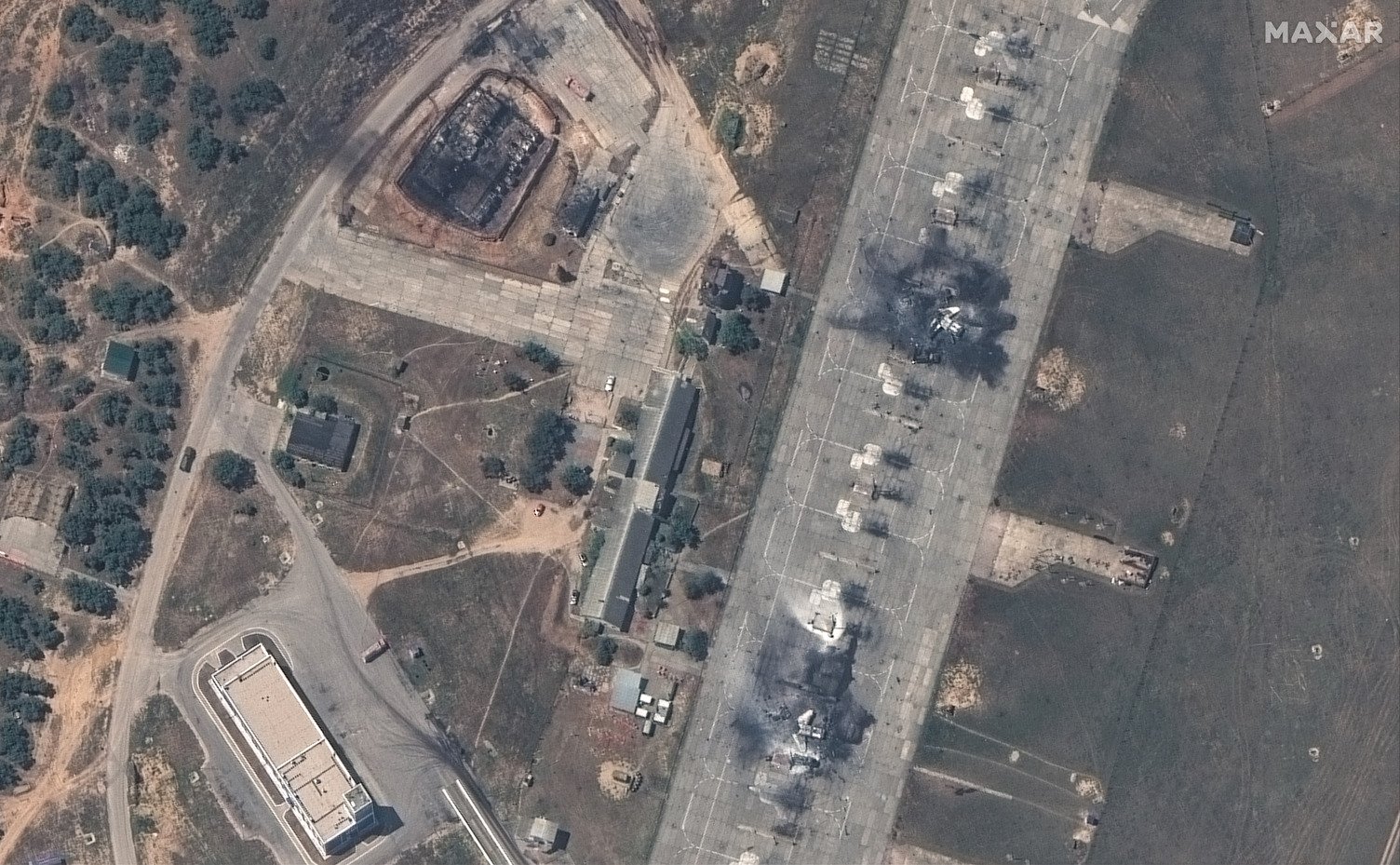 Minus four fighters and a fuel depot: Satellites photograph destroyed Russian aircraft