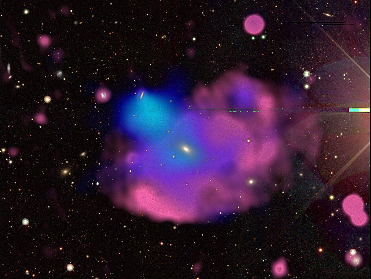 Рентгеновский телескоп XMM-Newton сфотографировал «космический клевер»
