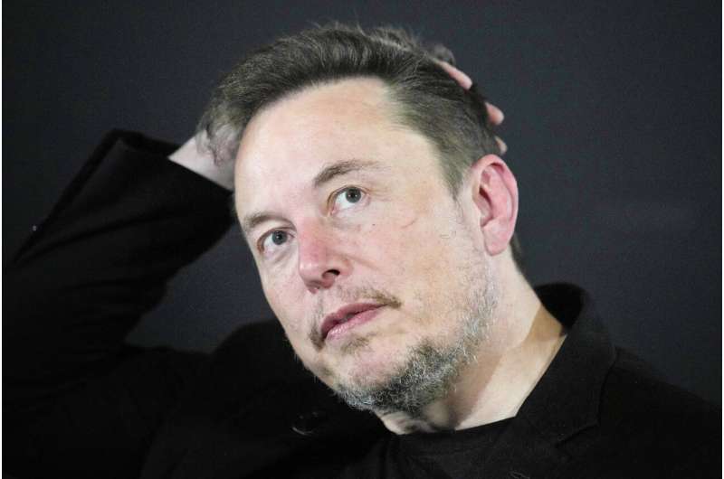 Elon Musk moves his headquarters due to ‘gender’ law