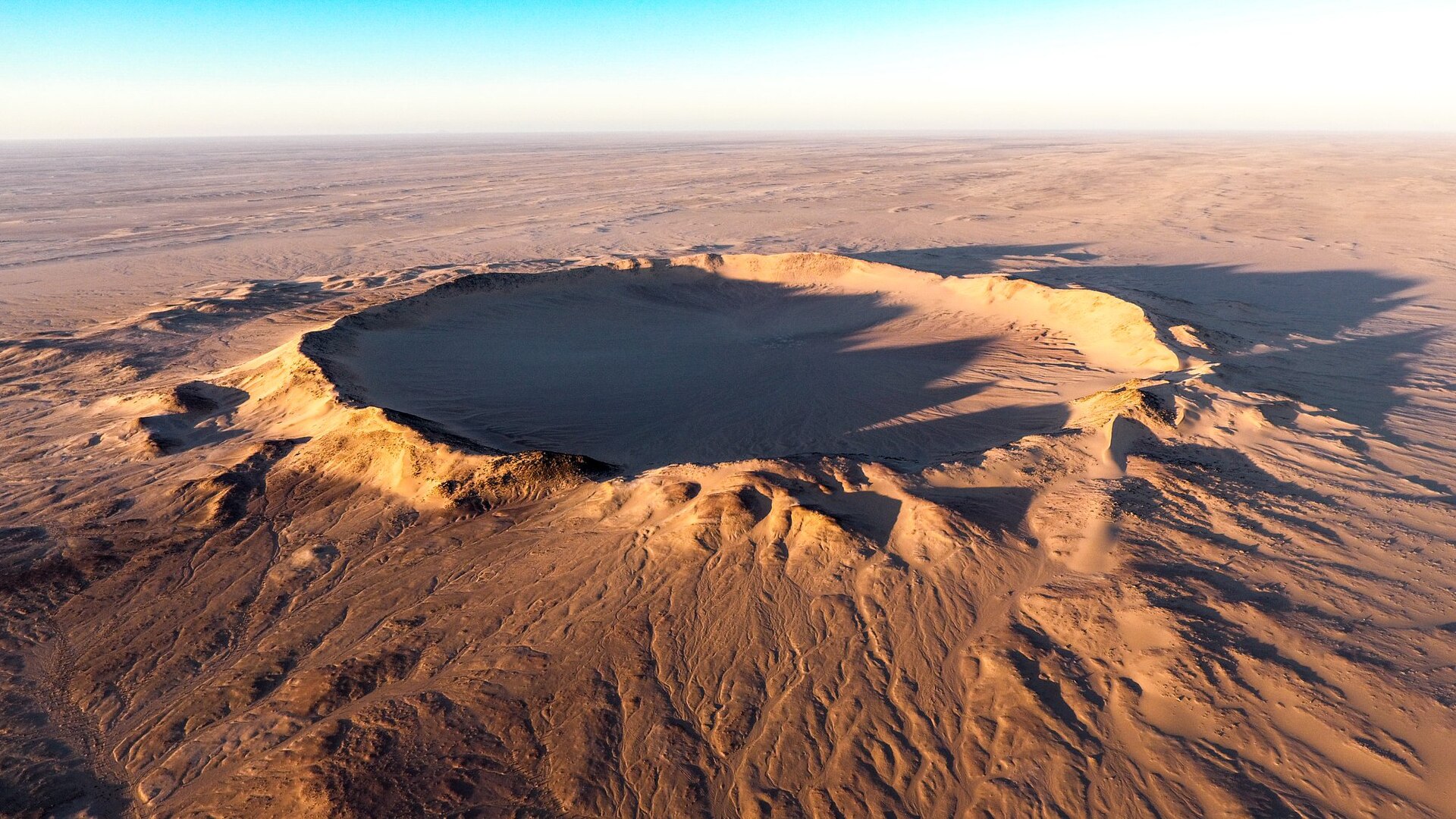 Heavenly scars: five best-preserved craters on Earth
