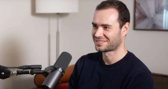 Андрей Карпати під час подкасту Лекса Фрідмана