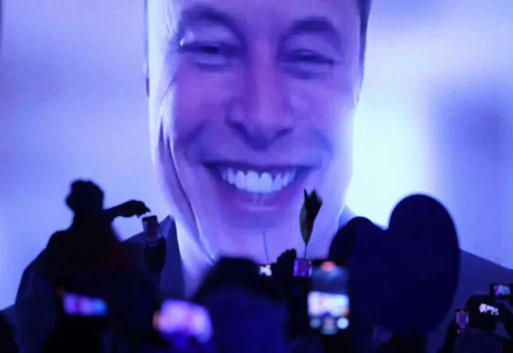 Ілон Маск під час квартального звіту SpaceX.