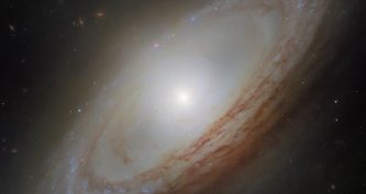NGC 4698