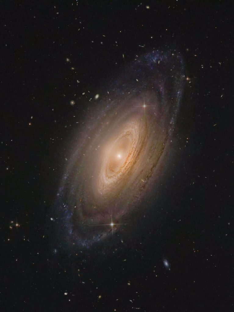 NGC 4698
