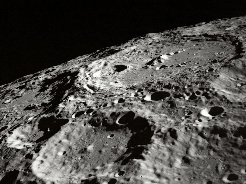 Поверхня Місяця