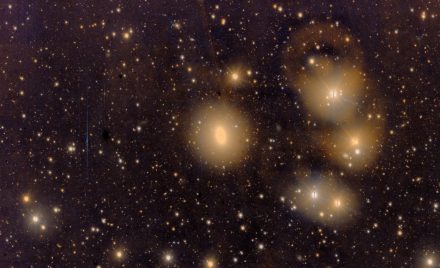 Галактика NGC 5087 та її околиці на знімку телескопа VST