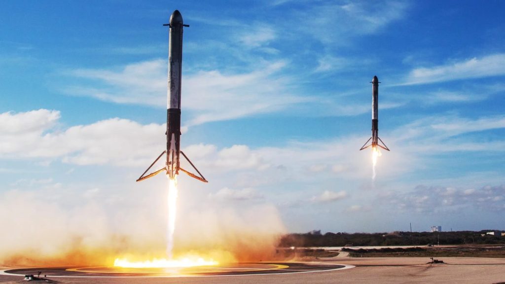 Парна посадка прискорювачыв Falcon-9