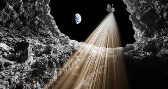 Орбітальний апарат Lunar Reconnaissance Orbiter над лавовим тунелем на Місяці