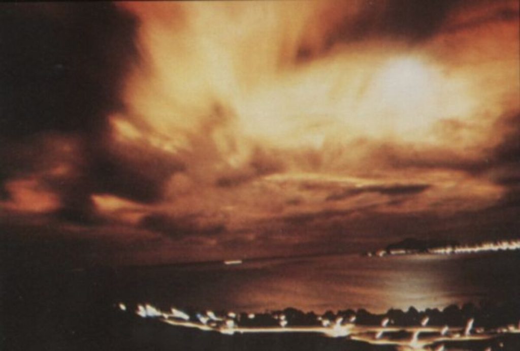 Штучне полярне сяйво після ядерного вибуху Starfish Prime у небі над Тихим океаном