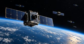 Група супутників із модулями автономності на орбіті